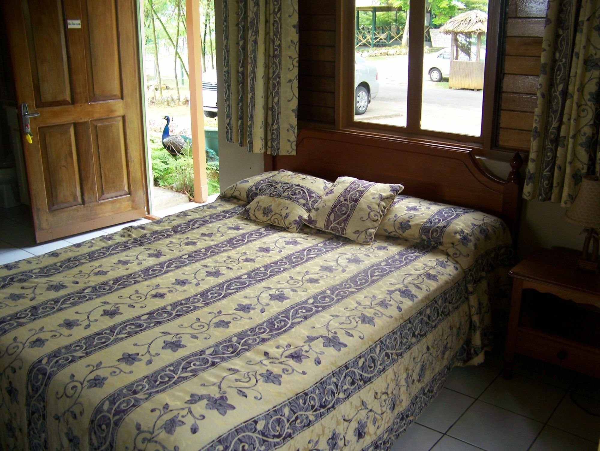 Rhodes Beach Resort Negril Orange Bay Exterior foto
